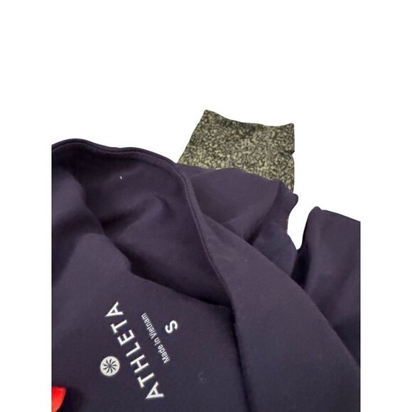 Athleta women's navy and green shorts size small - Picture 4 of 5